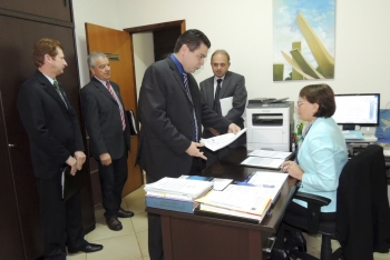 Vereadores protocolaram pedido na segunda-feira