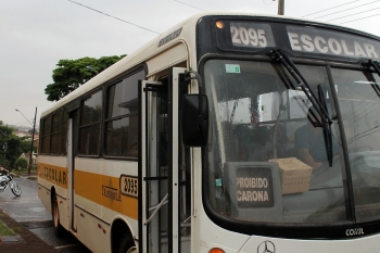 Transporte coletivo não vistoriado na Escola Michalina Sochodolak