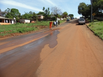 Mina estava localizada no meio da rua|Vereador com a comunidade