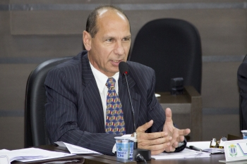 Vereador Luiz Burgarelli assumiu hoje a função de vereador