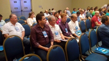 Vereadores de Cascavel participam de reunião da Acamop