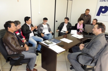 Reunião aconteceu no gabinete do vereador Fernando Winter