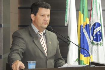 Vereador Romulo Quintino: preocupado em criar mais vagas em Cmeis