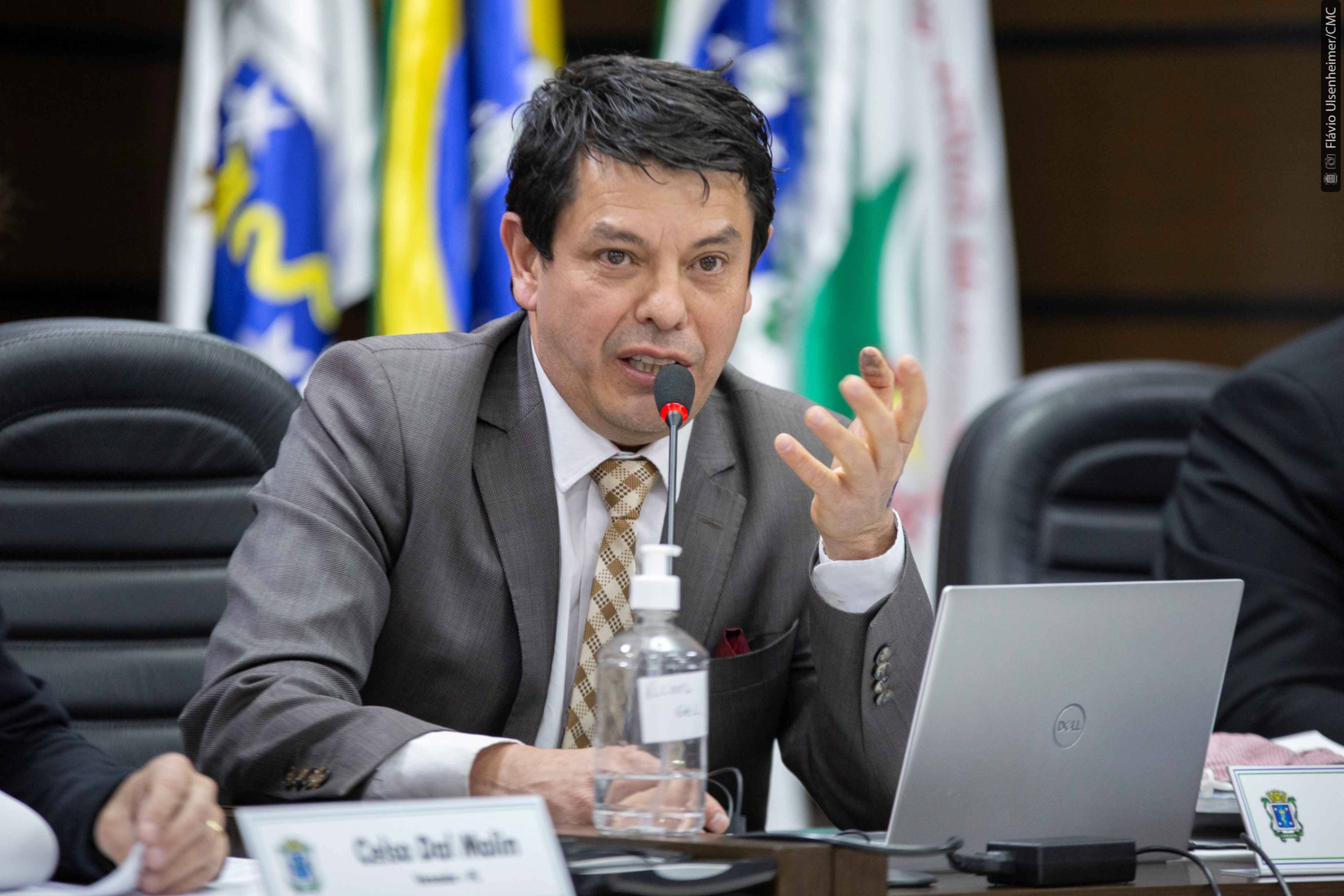 Dr. Lauri contou que projeto semelhante foi apresentado pela Prefeitura de Toledo e deve ser deliberado ainda este ano no Legislativo daquela cidade