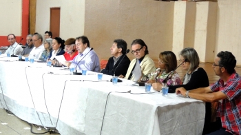 Debate entre autoridades e população durou mais de duas horas