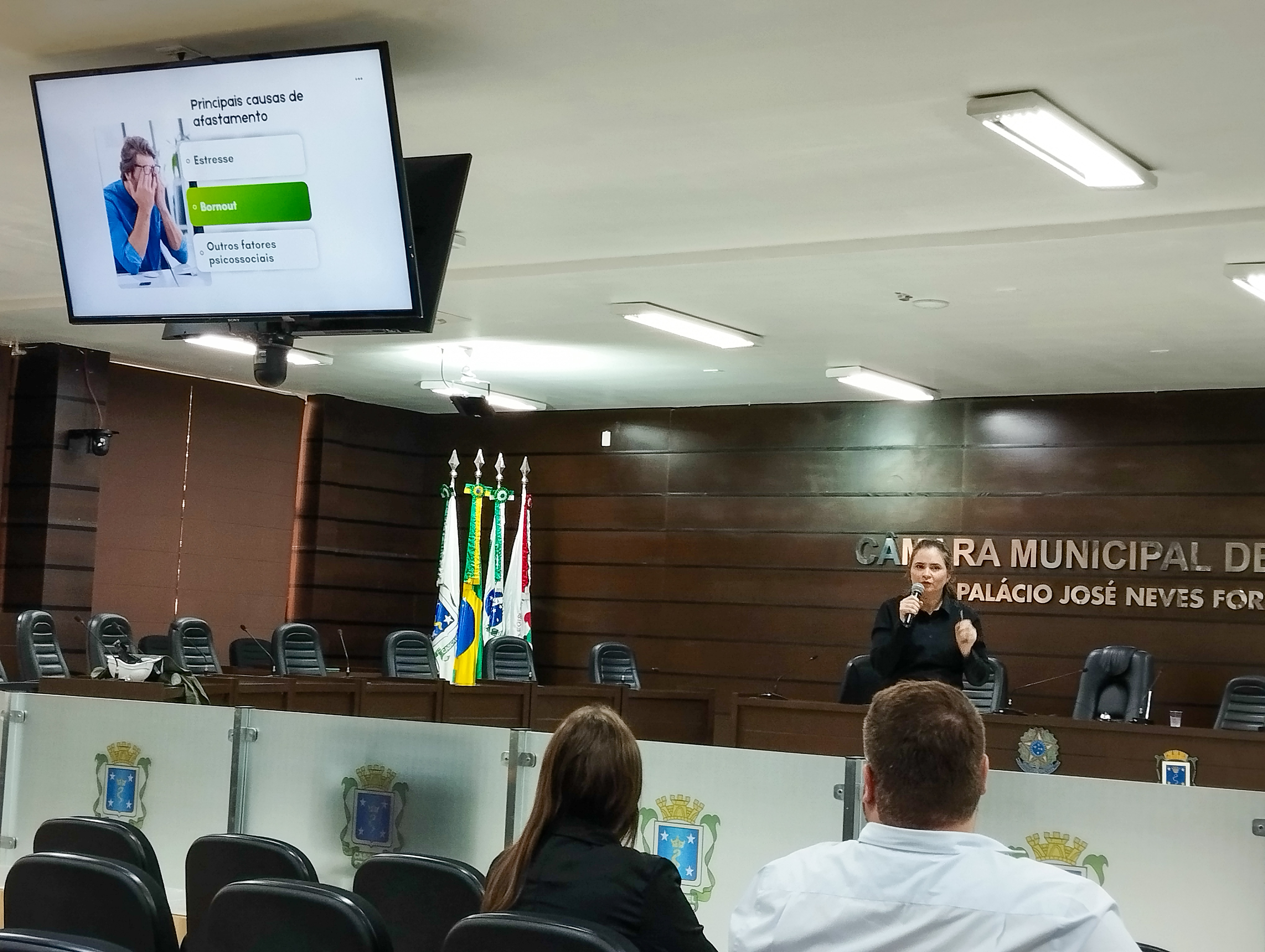 Engenheira Gleyciane Batista falou dos fatores que mais impactam os servidores no dia-a-dia