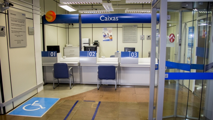 Guichês devem ter altura adaptada para cadeirantes