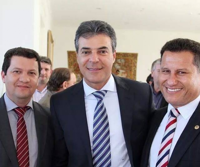 Vereador Romulo Quintino com governador e deputado Adelino Ribeiro