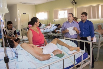 Visitas foram feitas na tarde desta segunda-feira|