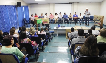 Seminário contou com a participação de pesquisadores, profissionais da saúde e militantes de movimentos sociais