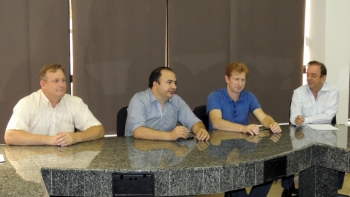 Ofício foi assinado na reunião da Frente Parlamentar, na tarde desta segunda-feira