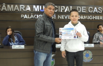 Foi empossado o vereador jovem Eduardo Augusto Beijora|Vereadores jovens: orguiçlho em participar do programa