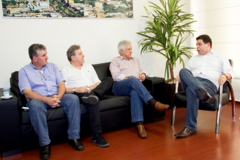 O deputado federal foi recebido pelo presidente Gugu Bueno