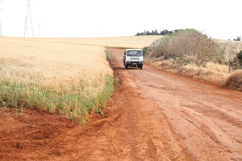 A ideia é que a Secretaria de Obras realize o asfaltamento das estradas e o Sindicato entre com 30% do custo