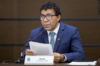 Josias de Souza diz que é preciso incentivar o futebol feminino com campeonatos, pois há muita demanda entre as jovens