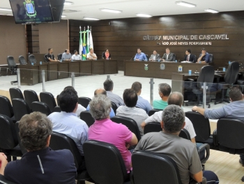 Seminário aconteceu no plenário da Câmara de Vereadores|