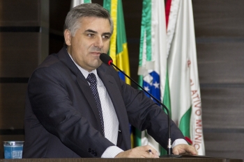 Menegatti defendeu a criação de empregos na cidade