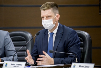 Líder do governo, Pedro Sampaio explica os projetos e ressalta benefícios às entidades sociais