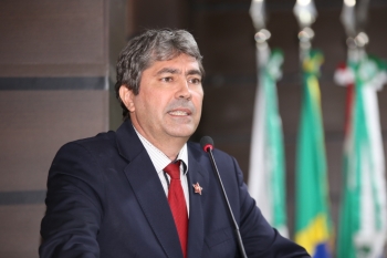 Porto usou a tribuna no Grande Expediente desta terça-feira para manifestar seu apoio ao movimento