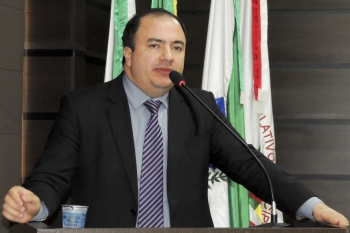 Vereador João Paulo em pronunciamento na tribuna