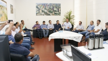 Reunião aconteceu no gabinete do presidente da Câmara