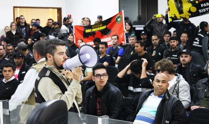 Ato dos agentes penitenciários no plenário da Câmara Municipal