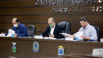Vereadores da CJR, em reunião nesta terça (12), dão parecer favorável às sessões virtuais