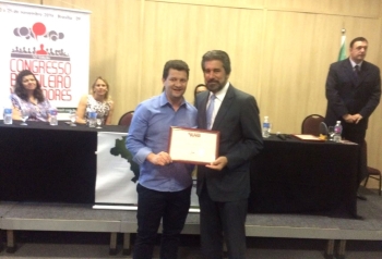 Vereador Romulo Quintino com o senador Valdir Raupp|