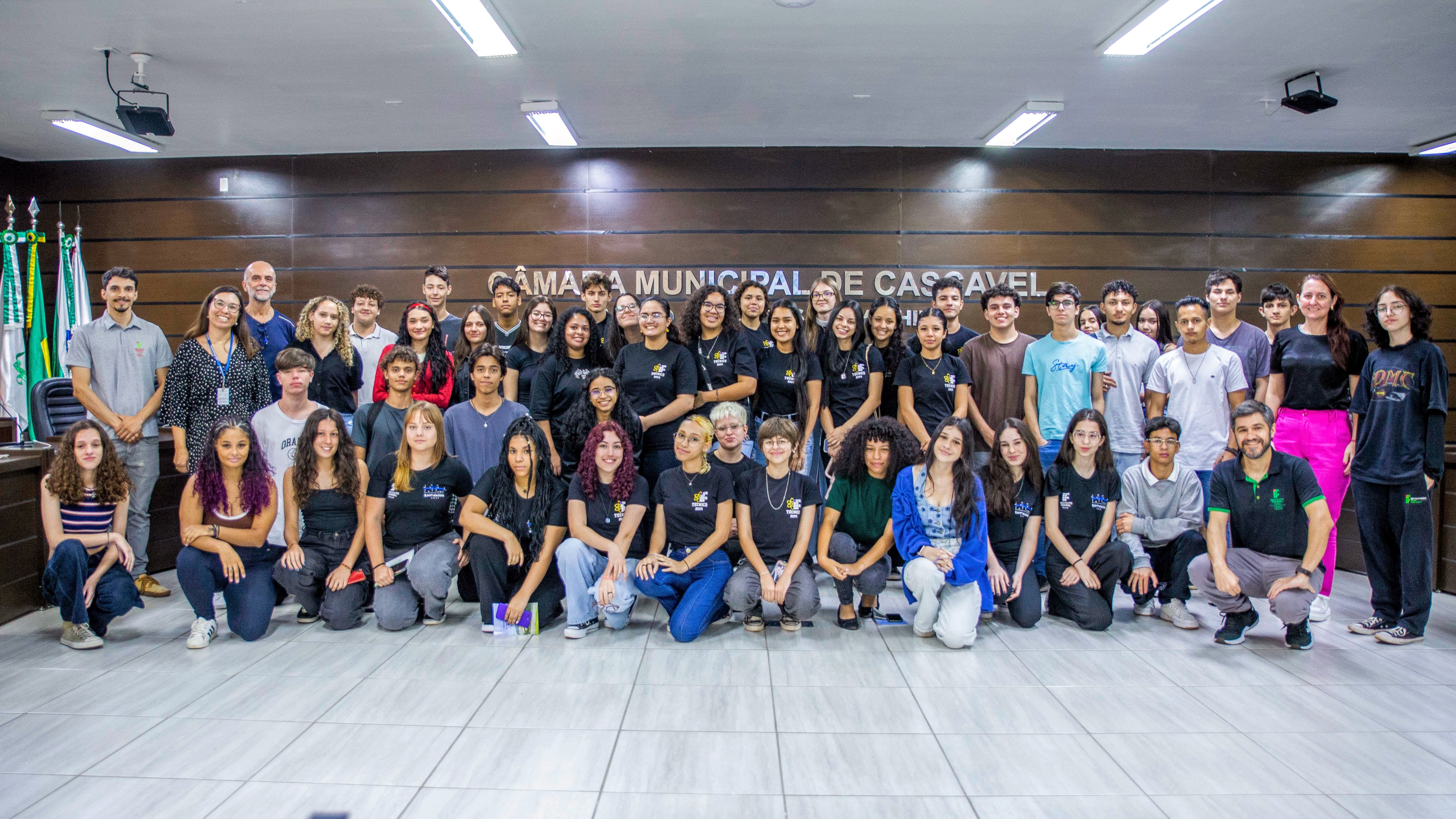 Os estudantes estão encerrando o Ensino Médio do IFPR e se preparando para chegar ao mercado de trabalho e à vida adulta