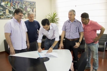 Promulgação ocorreu na sala da Presidência nesta sexta-feira