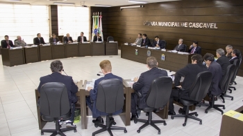 Paulo Bebber esteve ausente da sessão