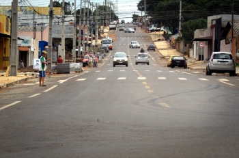Qualidade da via facilita o excesso de velocidade e aumenta o risco aos pedestres