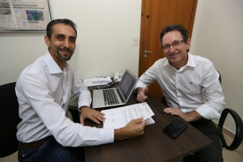 Carlinhos Oliveira e Mazutti comemoram atendimento de seu pedido  para beneficiar o Morumbi