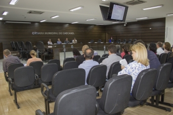 Poder Executivo prestou contas do quadrimestre no auditório da Câmara de Vereadores