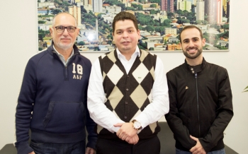 Gugu Bueno com Silvio Cecchi e Raphael Sahd