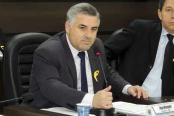 Vereador Jorge Menegatti, autor do requerimento