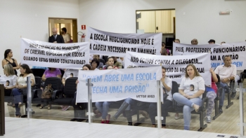 Manifestantes no plenário da Câmara