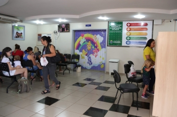 Caso o projeto vire lei, os postos deverão informar os usuários sobre os serviços de ouvidoria