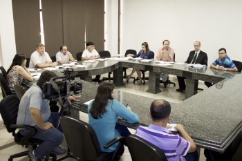 Frente Parlamentar de Saúde em reunião hoje cedo na antessala do Plenário
