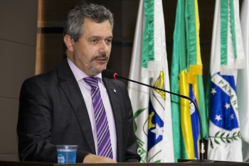 Edilson Zanatta, superintendente da Caixa, tirou as dúvidas dos vereadores