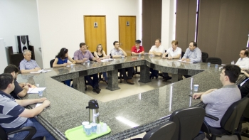 Reunião aconteceu na antessala do plenário