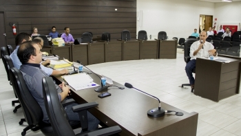 Luiz Burgarelli presta depoimento à CPI