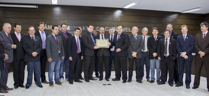 ​Edson Moraes recebeu a homenagem em nome da Tarobá