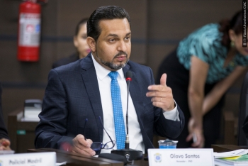 O paciente que não tem deficiência também ganha com mais disponibilidade dos médicos, diz Olavo