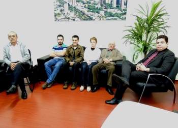 Lauro Castilho, Éverton, Milton, Leonilde e Domingos Bazanella no gabinete do Presidente, Gugu Bueno