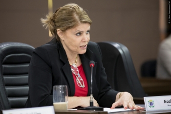 Vereadora Nadir Lovera, autora do projeto