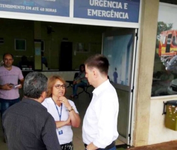 Parra e Pedro Sampaio estiveram com servidores e usuários das UPA´s