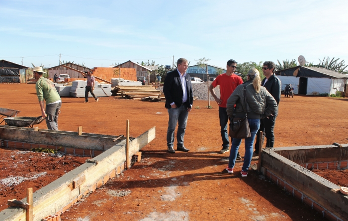 Vereadores estiveram nesta quarta-feira na escola do Assentamento Valmir Mota
