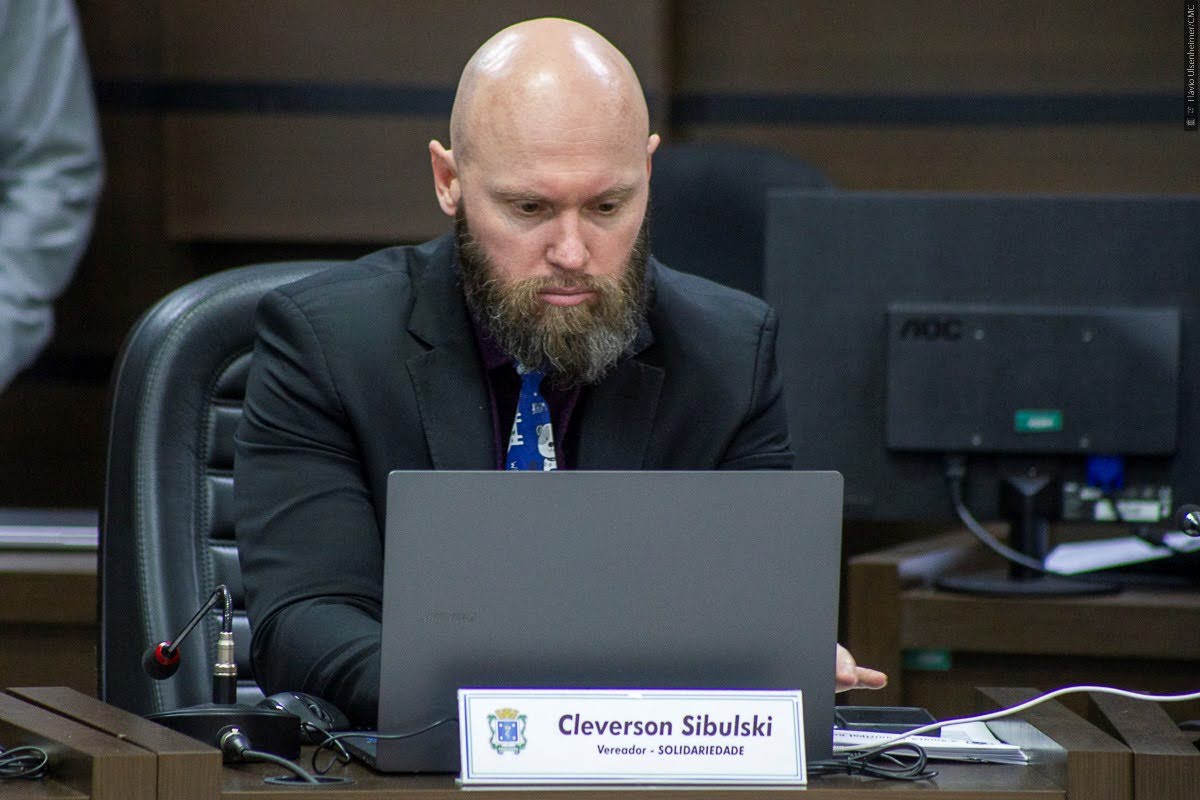 Cleverson Sibulski alerta sobre problemas de segurança com moradores de rua