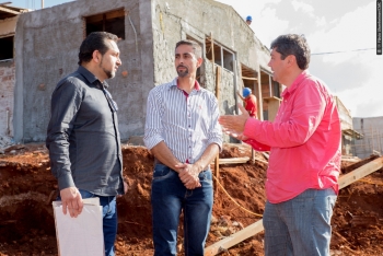 Olavo, Carlinhos e Porto (da esq. para dir.) vão fazer visitas de surpresa, in loco, para verificar o andamento das obras